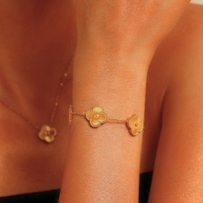 Gold Clover Set