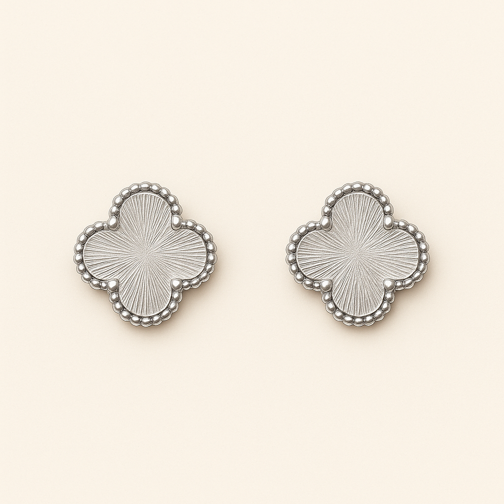 Clover Silver Set