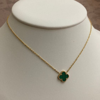 The Clover Necklace
