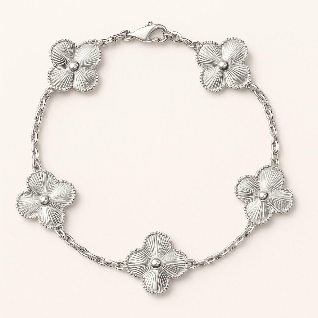 The Clover Bracelet