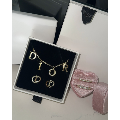 Paris Necklace & Earring Set